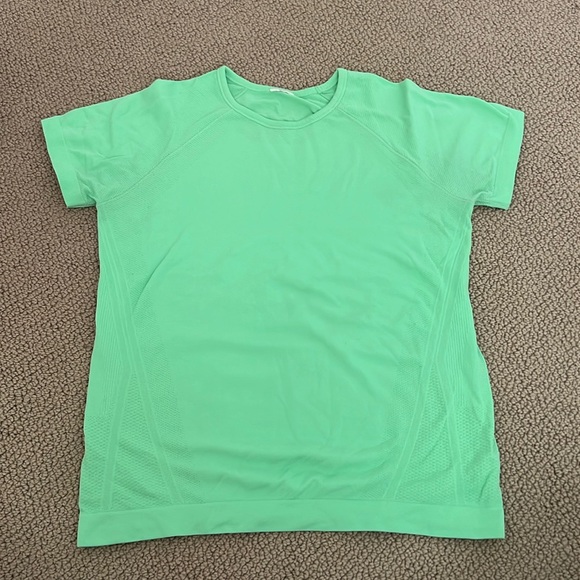 Athleta Other - Green athleta girl swiftly top